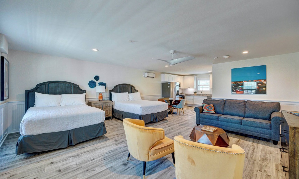 Surf City Apartment | Saltwater Suites, 106 Queen 1st Floor