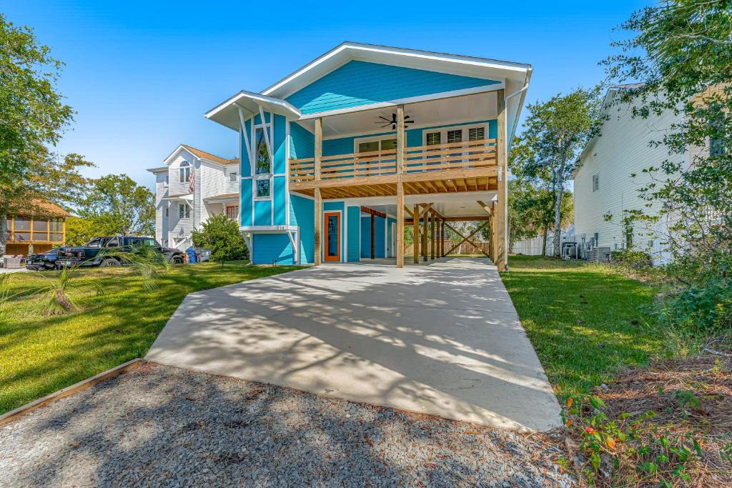Tranquil Harbour House | Salty Swan