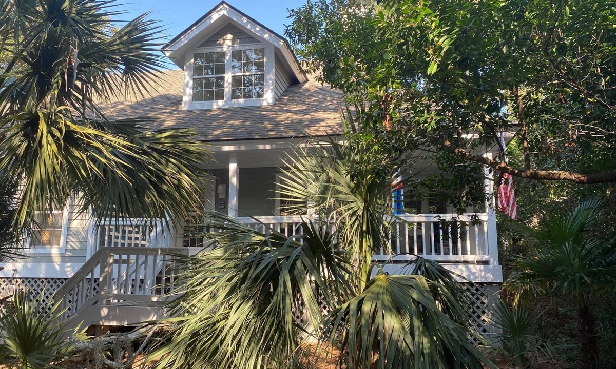 Bald Head Island House | Sandy Bottoms - Beautiful Ibis Roost home!