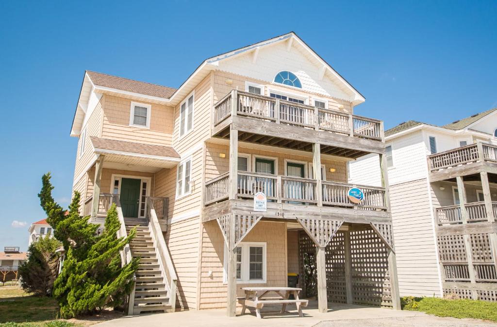 Kill Devil Hills House | Sandy Paws