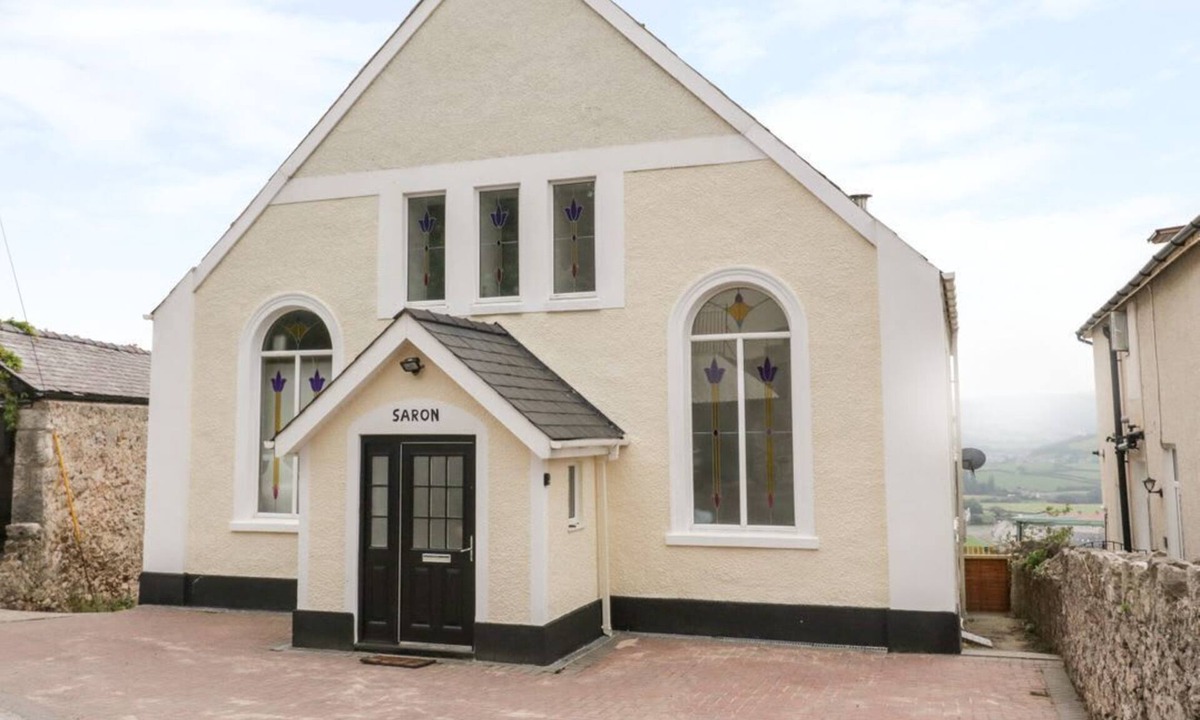 Penrhyn Bay House | Saron Chapel, Penrhyn Bay