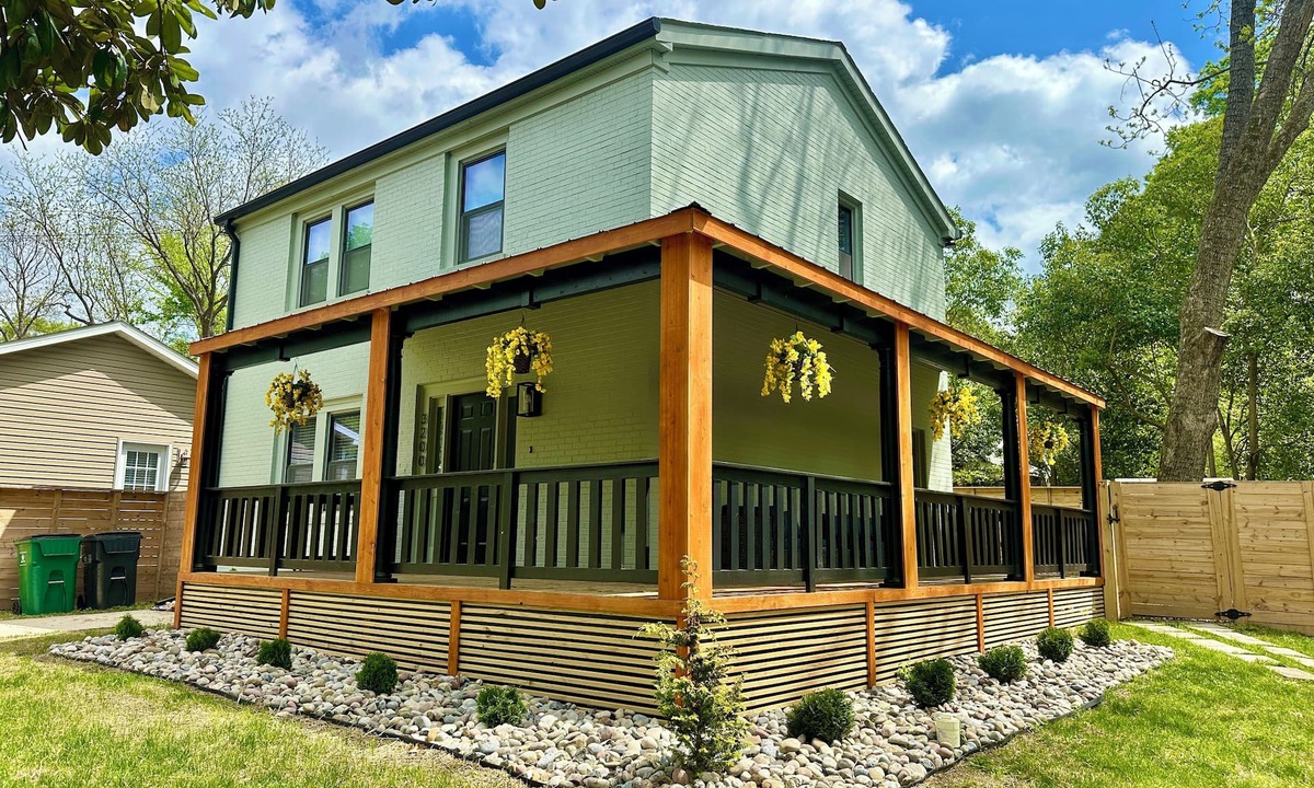 North Charlotte House | Sauna Luxury in NoDa
