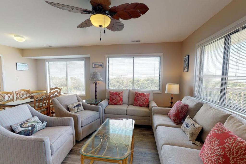 Caswell Beach House | Sea-Nic View