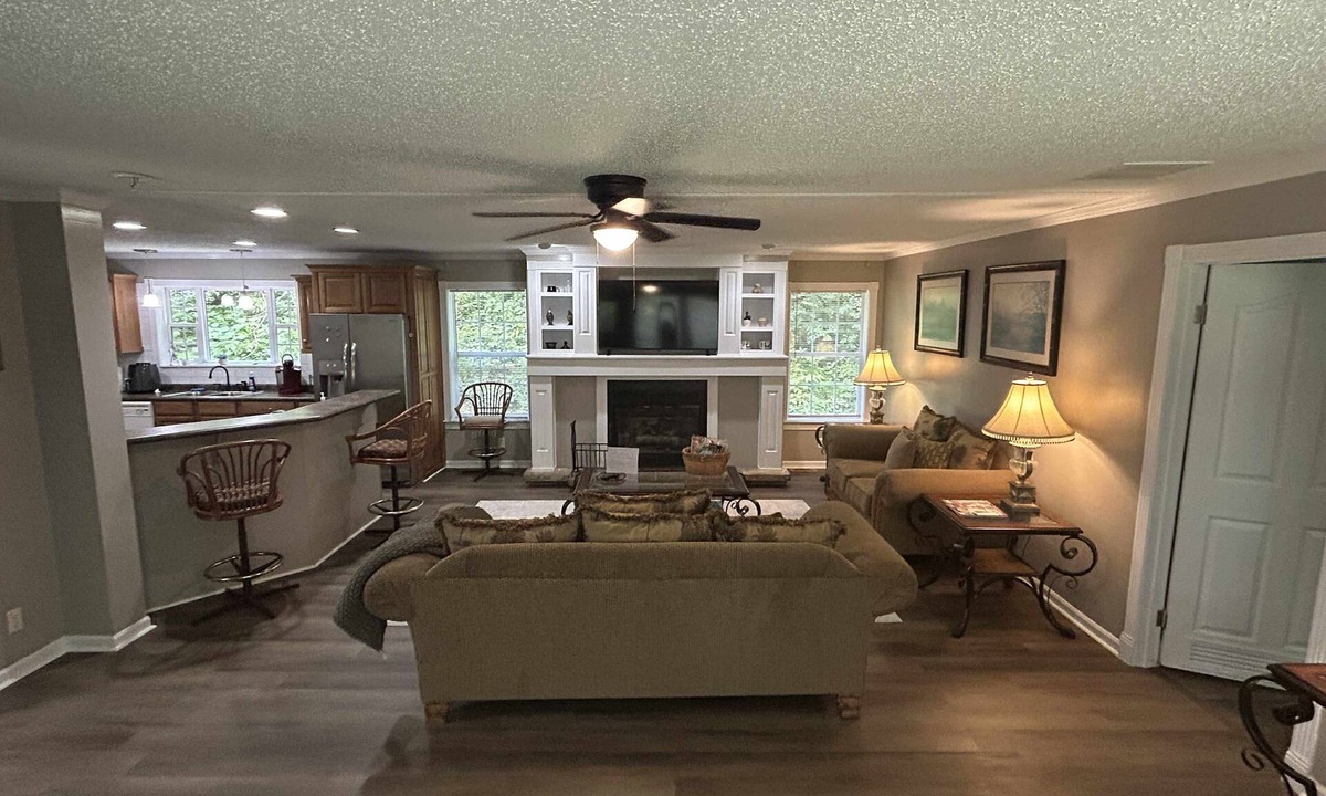 Cherokee House | Secluded 4BR House Near Cherokee Casino & Smoky Mountains