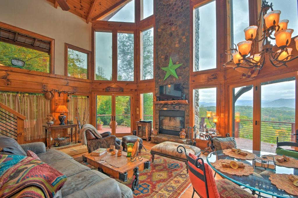 Robbinsville House | Secluded Nantahala Forest Refuge with Mountain Views