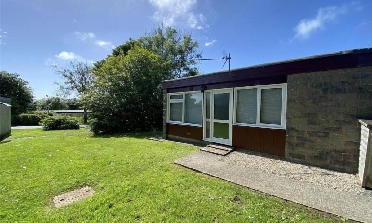 Kilkhampton Ski Chalet | Self Catering Chalet Bude