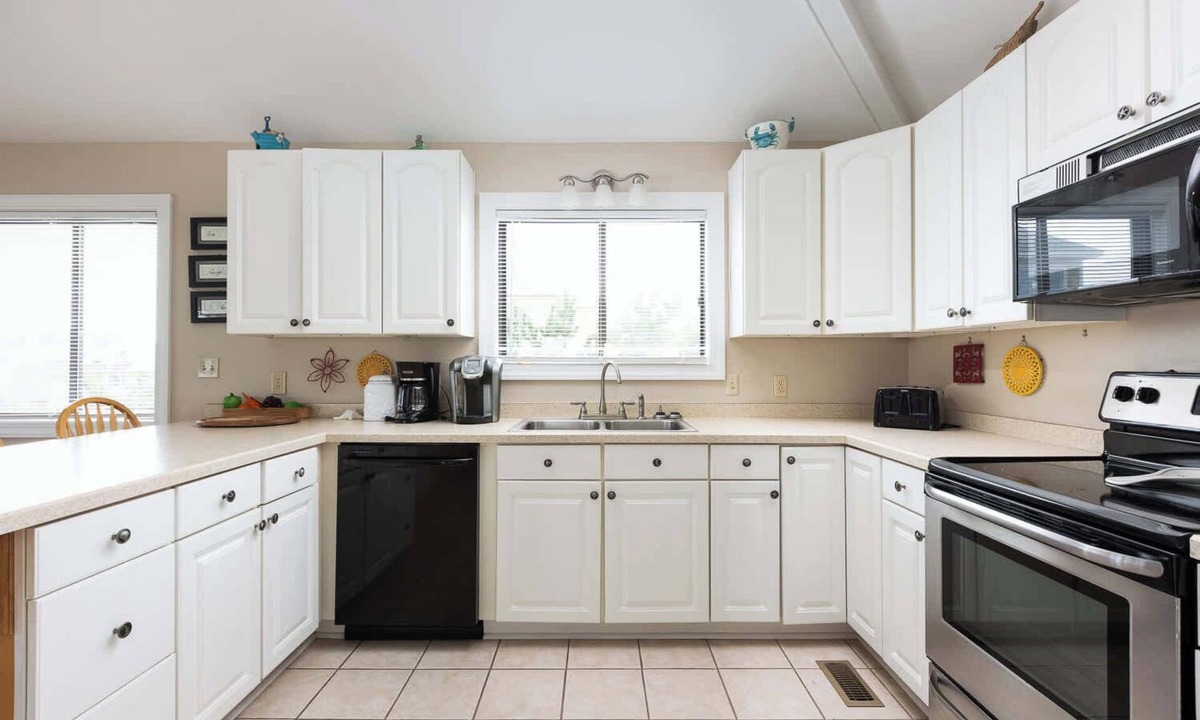 Whalehead Beach House | Semi-Oceanfront w/Heated Pool, Hot tub, Cabana, Ocean Views