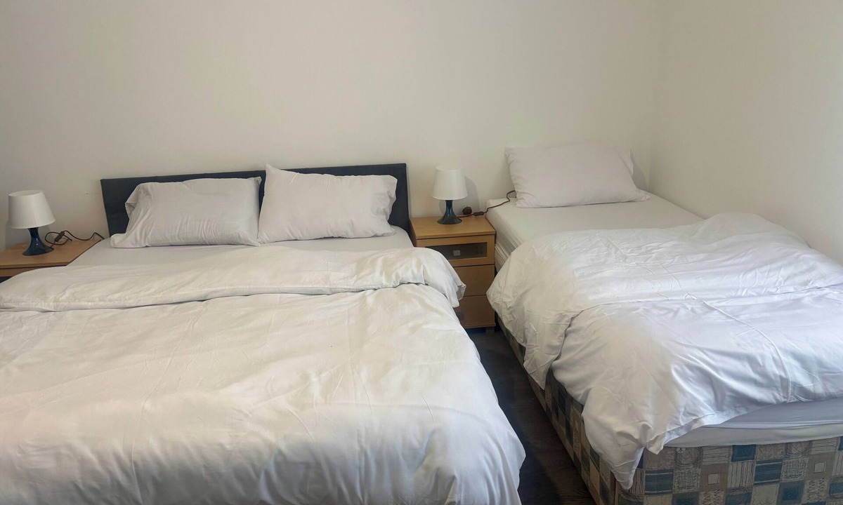 Dudley Apartment | Serene Studio in Dudley