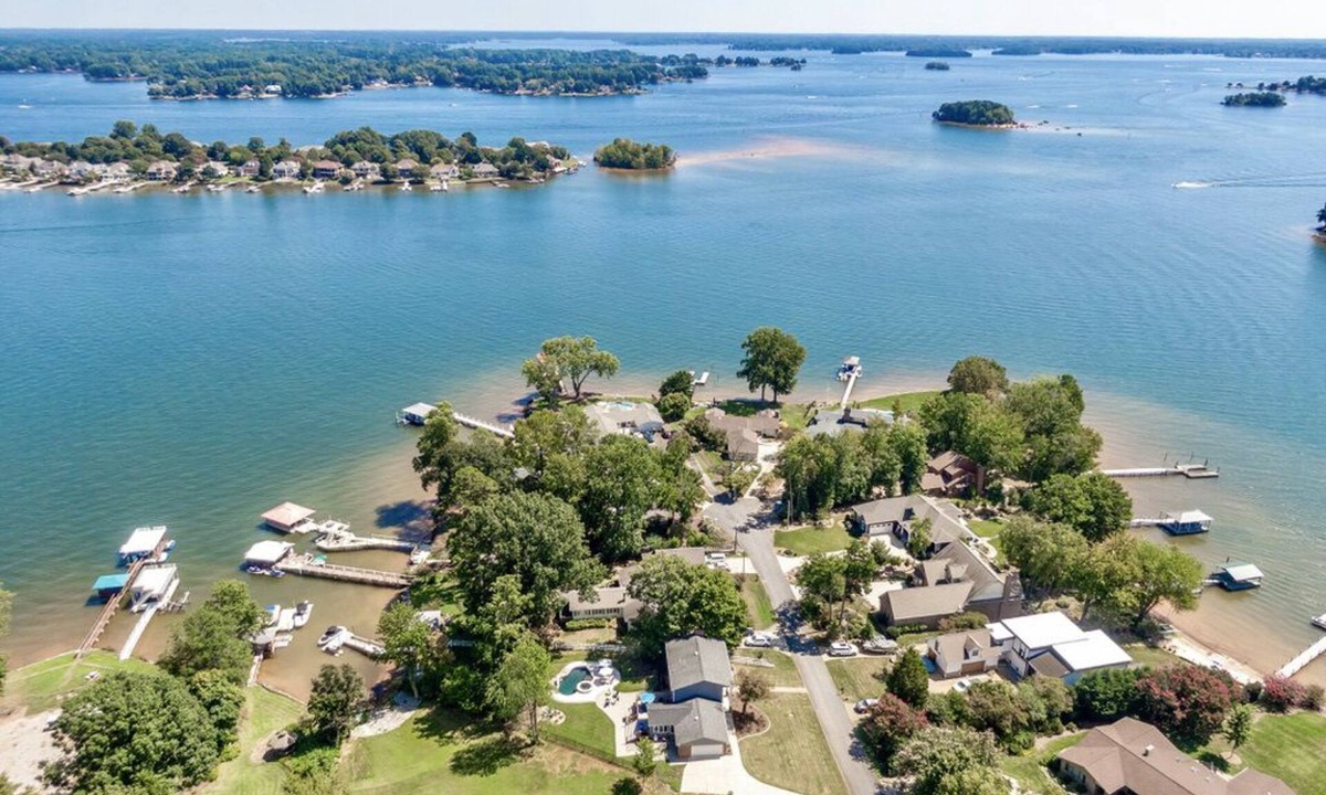 Westport House | Serene waterfront house on Lake Norman with pool, spa, and private dock