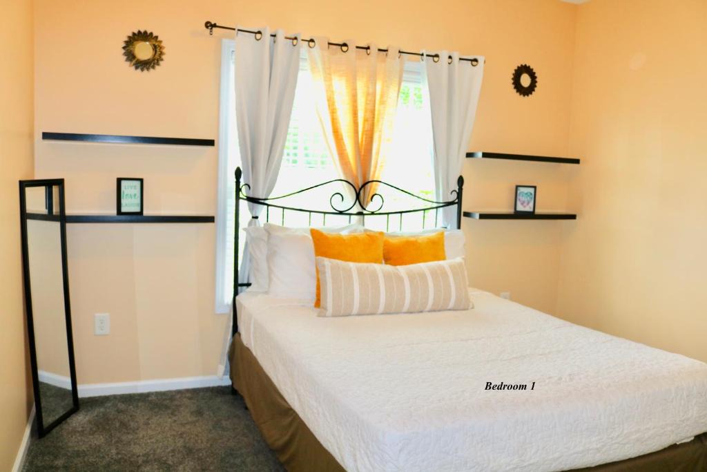 South View Bed & Breakfast | Serenity Stay