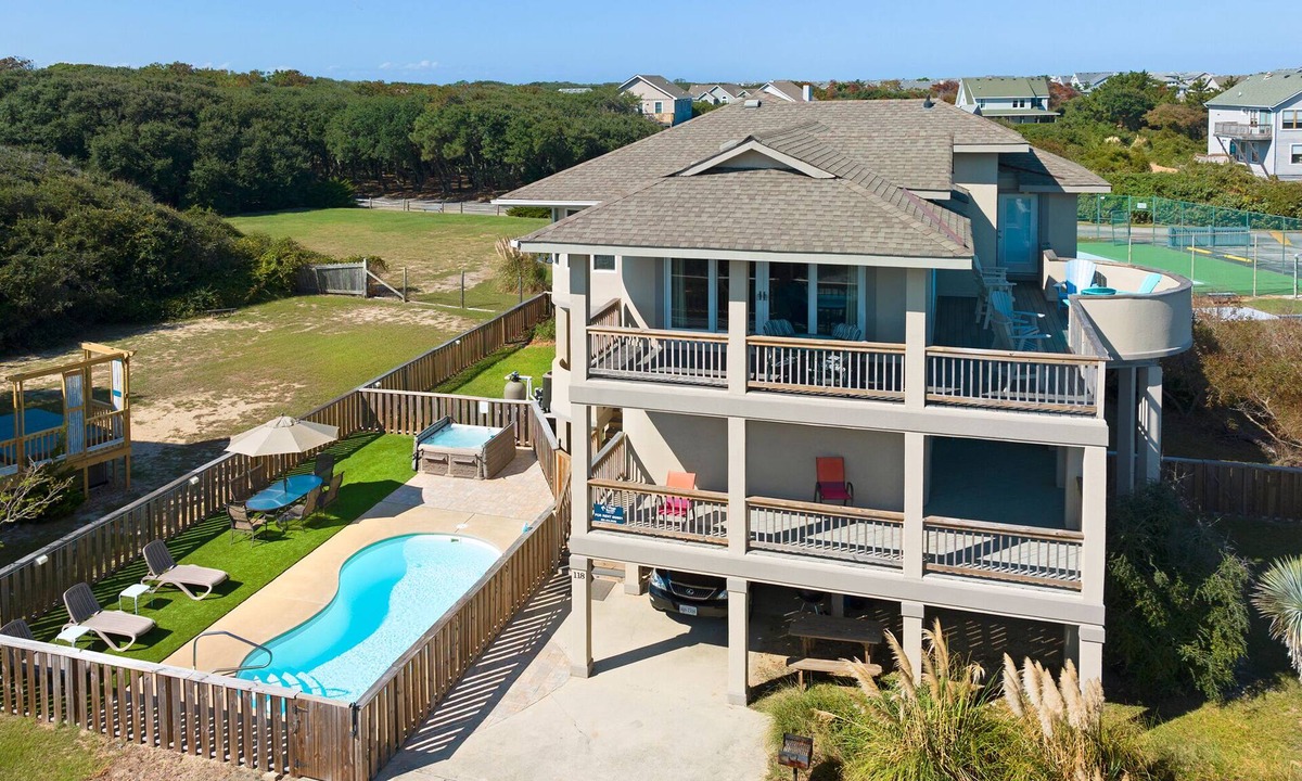 Duck House | Shady Dippin: Private Pool, Hot Tub, Dog-friendly