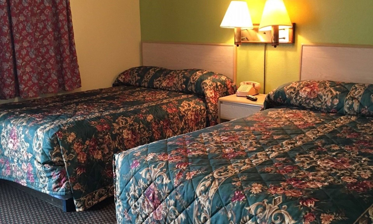 Savannah Hotel | Shaws Komfort Motel