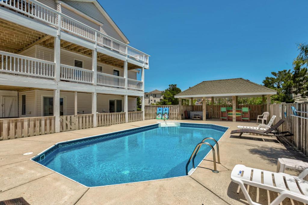 Whalehead Beach House | Shenanigans 419