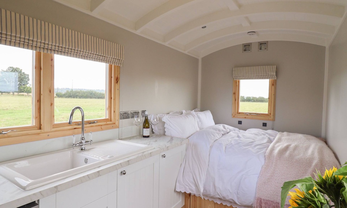 Adlingfleet Cottage | Shepherds Hut