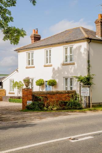 Broadway Bed & Breakfast | SmallBrook Cottage