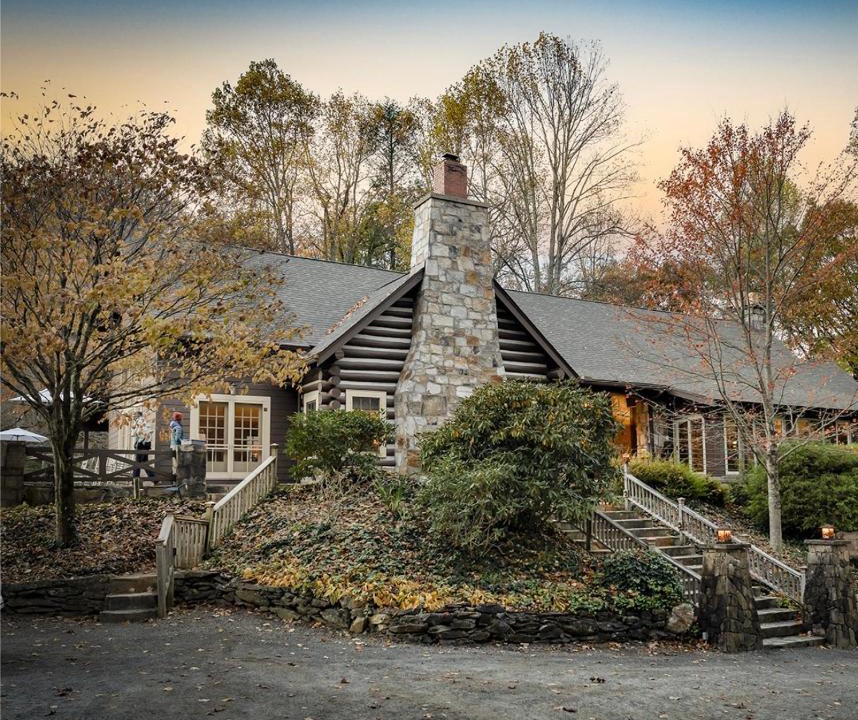 Robbinsville Hotel | Snowbird Mountain Lodge - All-Inclusive Adventure
