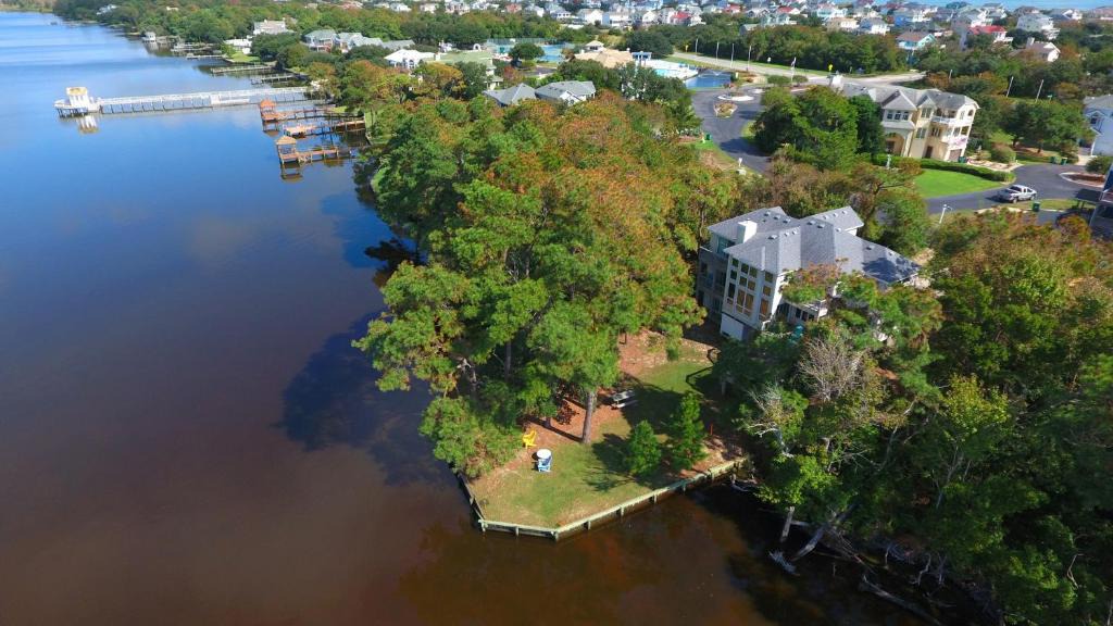 Monteray Shores House | Soundfront, Amazing Sound Views! Sunsets, Yard, Hot Tub, MS100, Timberly II