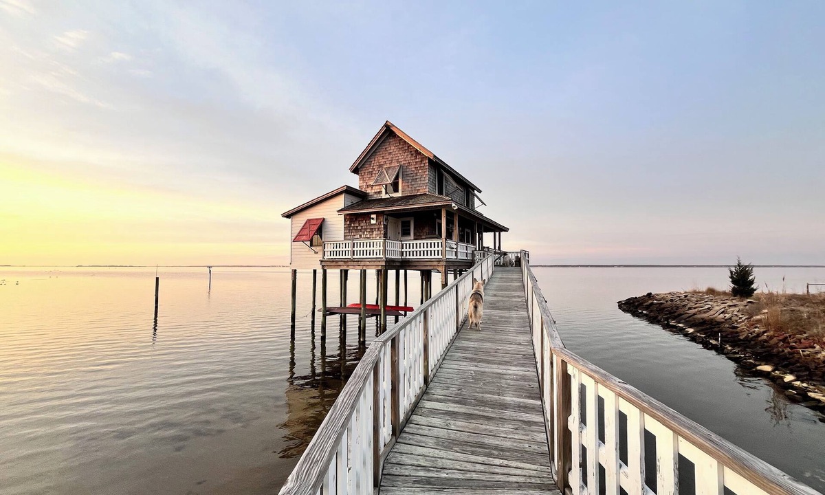 Nags Head Cottage | Soundfront Cottage In the Water - One of a Kind Sunsets - Dock and 3 Decks