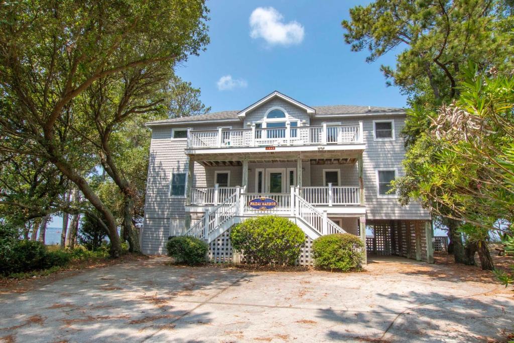 Corolla Light House | Soundfront, Sound views, Private Pool, Hot Tub! 509, Friday Harbor
