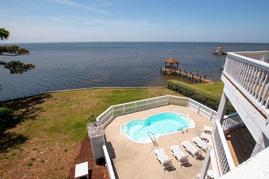 Monteray Shores House | Soundfront, Sound views, Private Pool! MS1, Devonshire