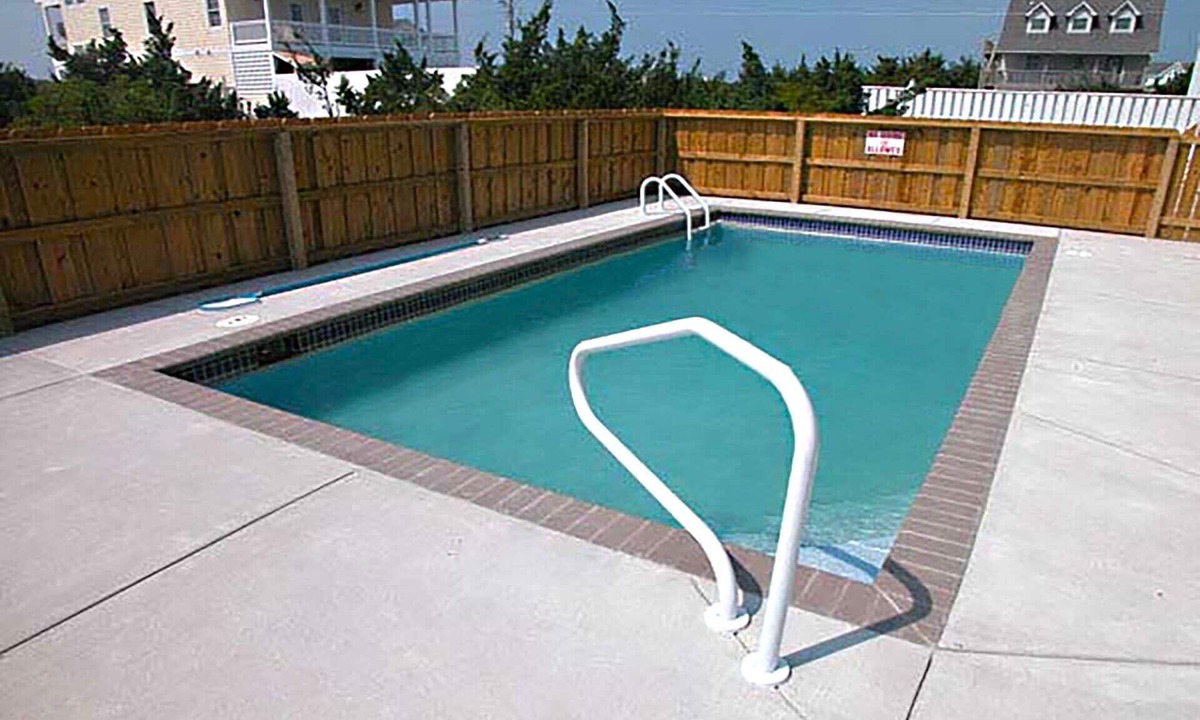 Avon House | Soundside Dog Friendly w/Pool, Hot Tub, Game Room, Cmty Pool/Tennis/Pickleball