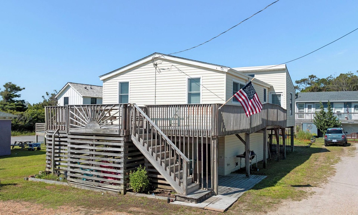 South Nags Head House | South Nags Head 6232A: Walk to the Beach | Pets OK