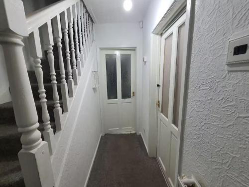 Birch House | Spacious Double Bedroom WB Greater Manchester