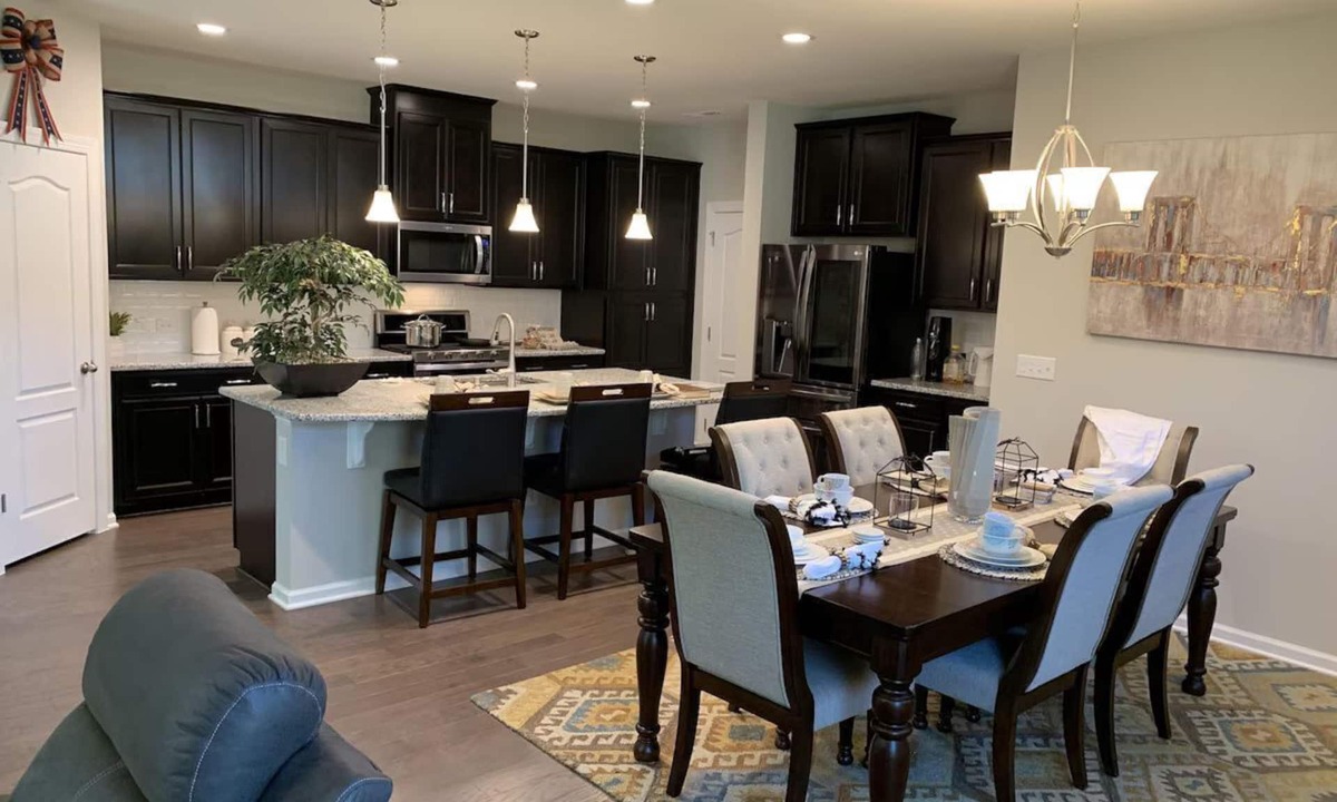 Durham House | Spacious Durham Townhome Close to Duke & RDU