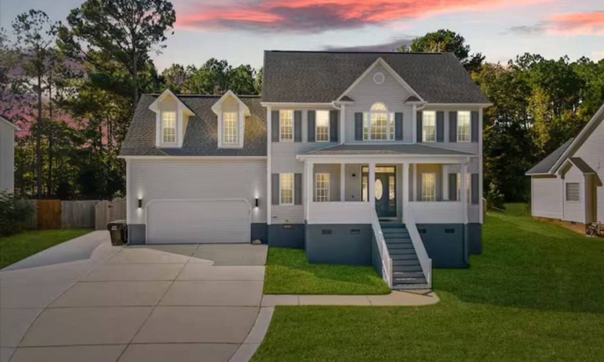 Garner House | Spacious Garner Oasis w/Private Pool - 12 Guests