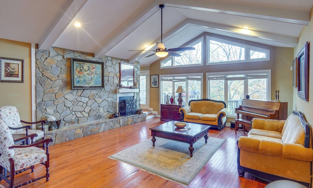 Westover Apartment | Spacious Lakefront Apt w/Deck in Fayetteville!