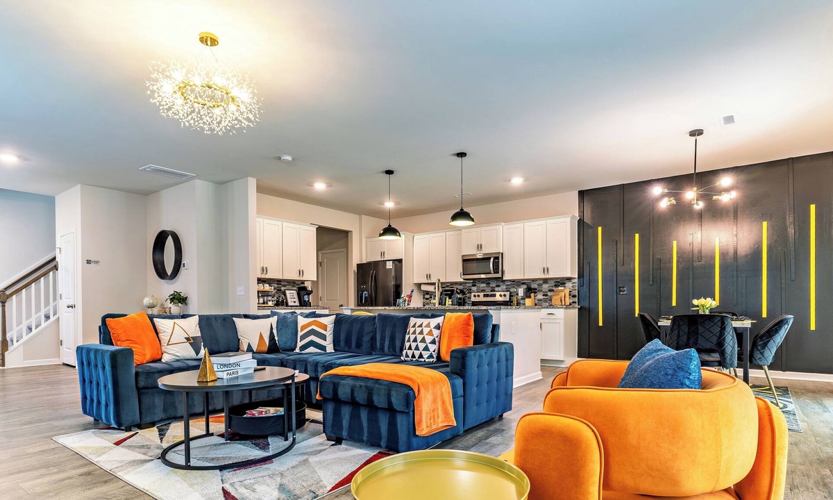 Southeast Raleigh House | Special Deal! Luxury Raleigh 4bd HOME, Sleeps 6,Baby & pet, 15min DT,EV Charger