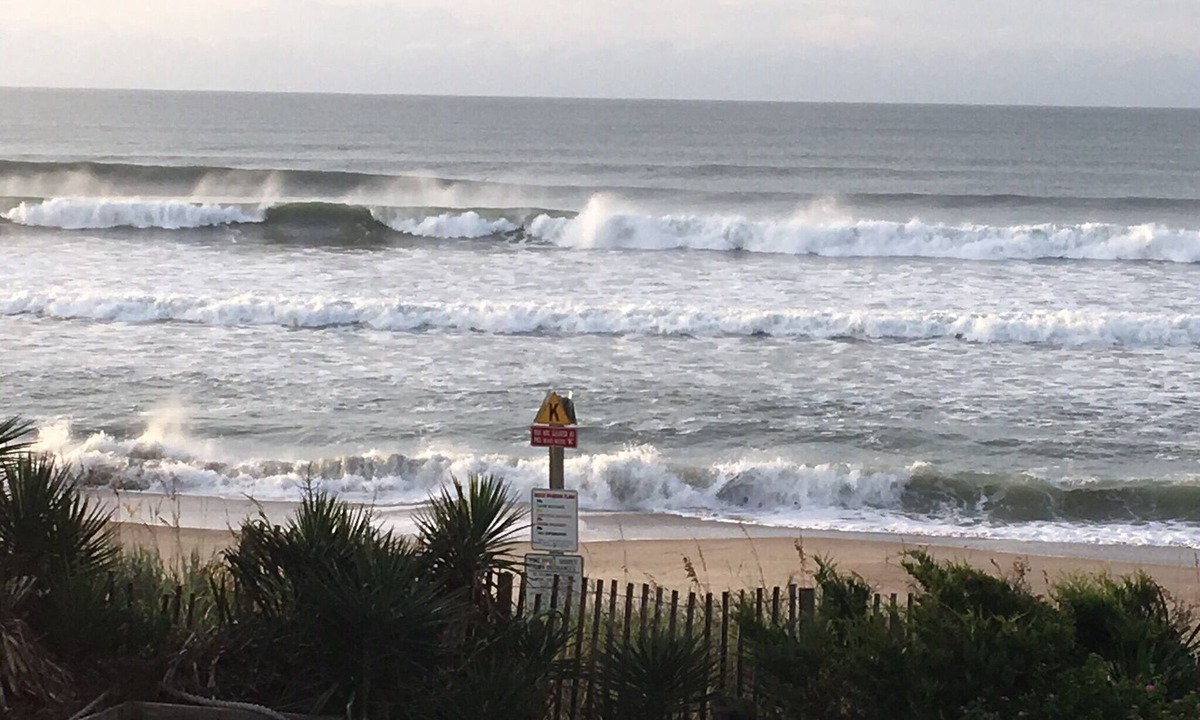 Pine Knoll Shores House | “Spivey’s Korner” Ocean Views, Easy Steps to quiet sandy Beach - secure WiFi