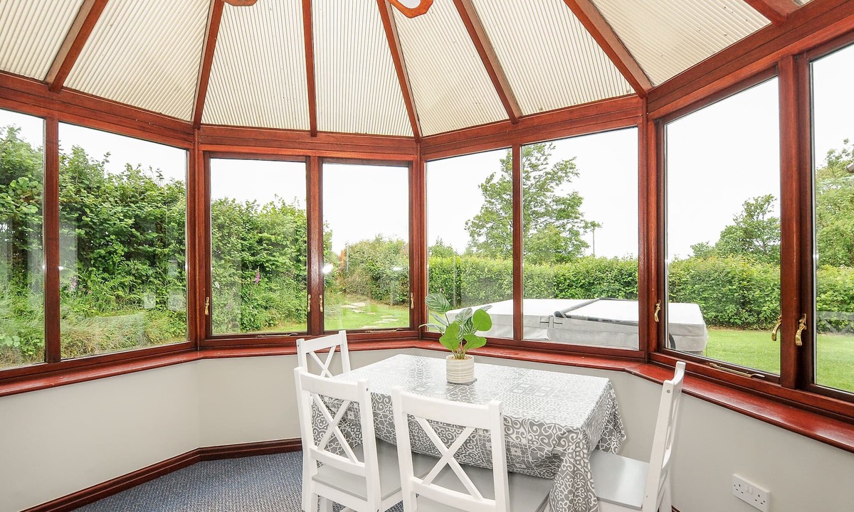 Bude Cottage | Spring Lodge