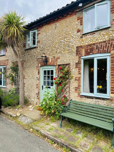 Docking House | Staneve Cottage