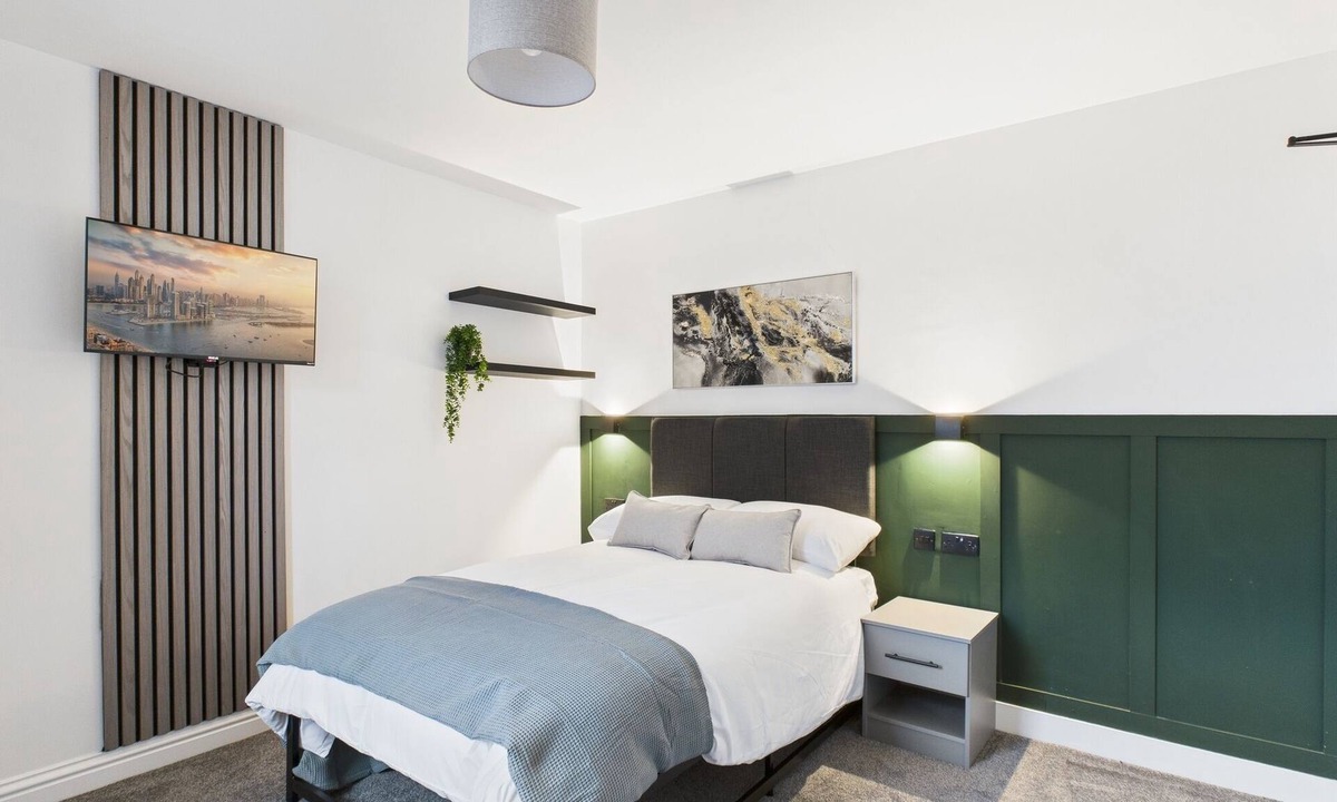 South Shields House | Stanhope Road Four Bedroom Home with En Suites