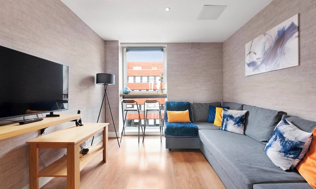 Wood Green Apartment | Station Road N22 🚇 Wood Green | Lift