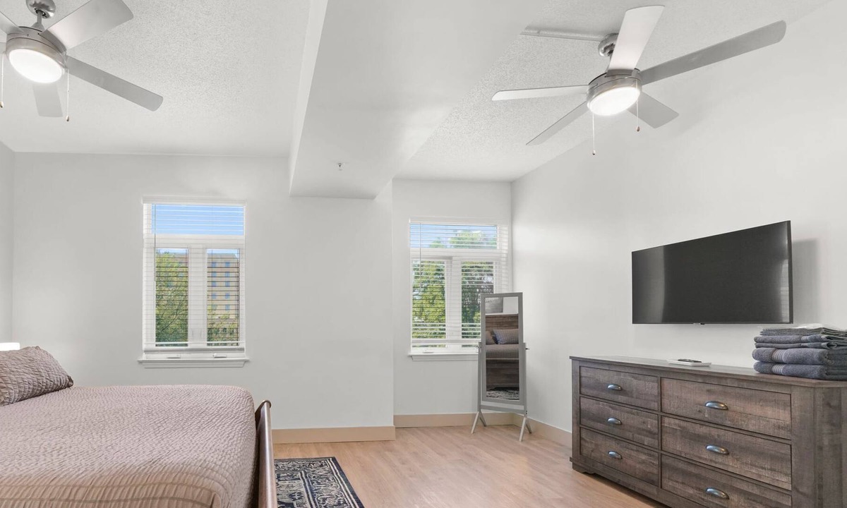 Charlotte Center City Condo | StaysByWalker Uptown 3BR w/King Beds! Gym/Parking