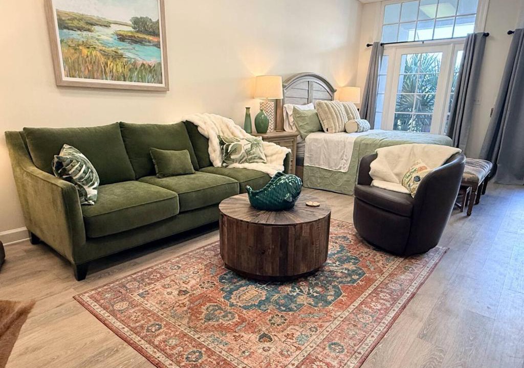Wilmington Historic District Apartment | Steps to Riverwalk | Luxury Studio +Full Kitchen
