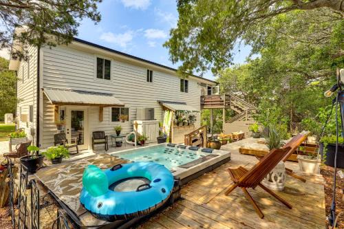 Topsail Beach Villa | Steps to Sand! Topsail Beach Group Getaway!
