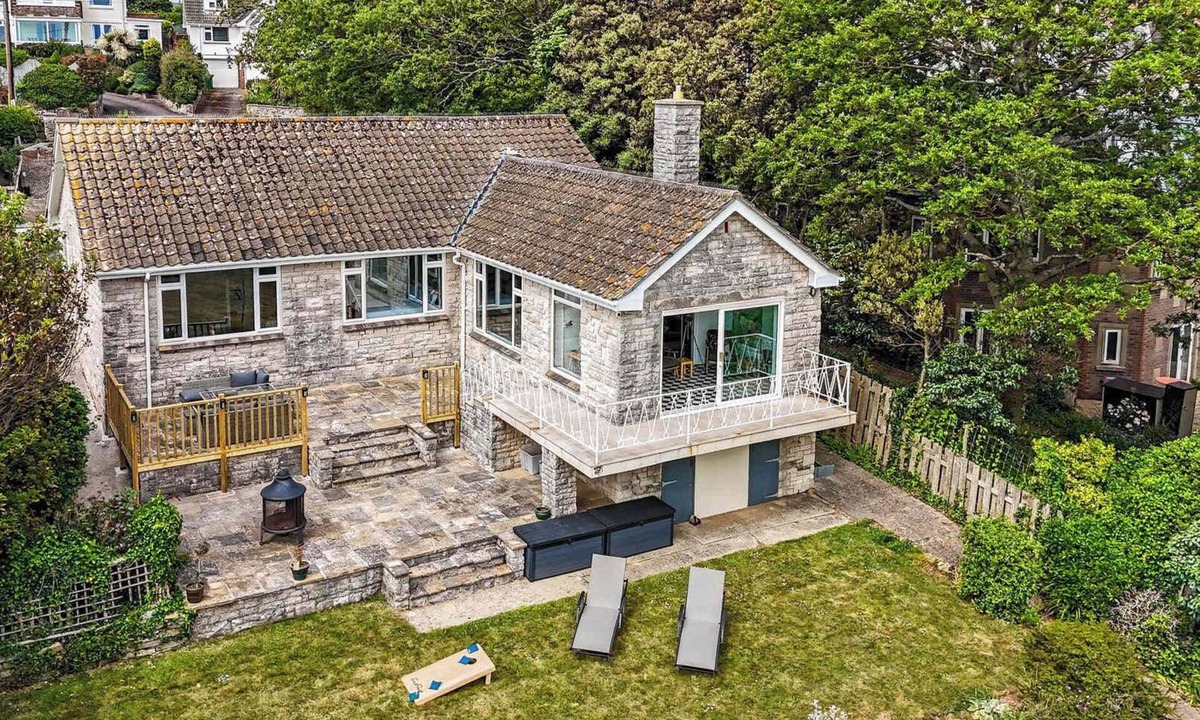 Seaton House | Stonecliffe Sea View Escape