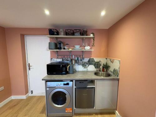 Horfield Apartment | Studio Flat in Seymour Road