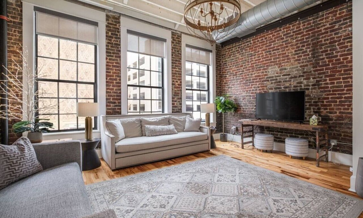 Civil Rights Historic District Apartment | STUNNING 5★ LARGE Loft Downtown w/Indoor Parking