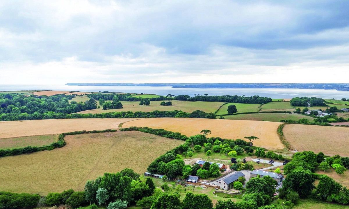 Fowey House | Stunning Barn Conversion, Indoor Pool, tranquil vineyard site, coastal location.
