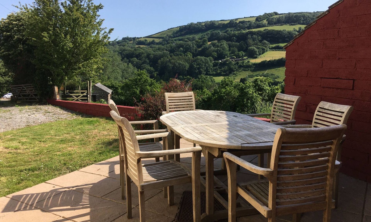 Combe Martin Cottage | Stunning Devon views from this ground floor cottage