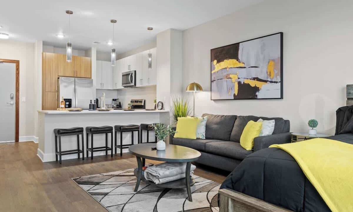 Eighth Avenue Apartment | Stylish 1BR Near Broadway & The Gulch
