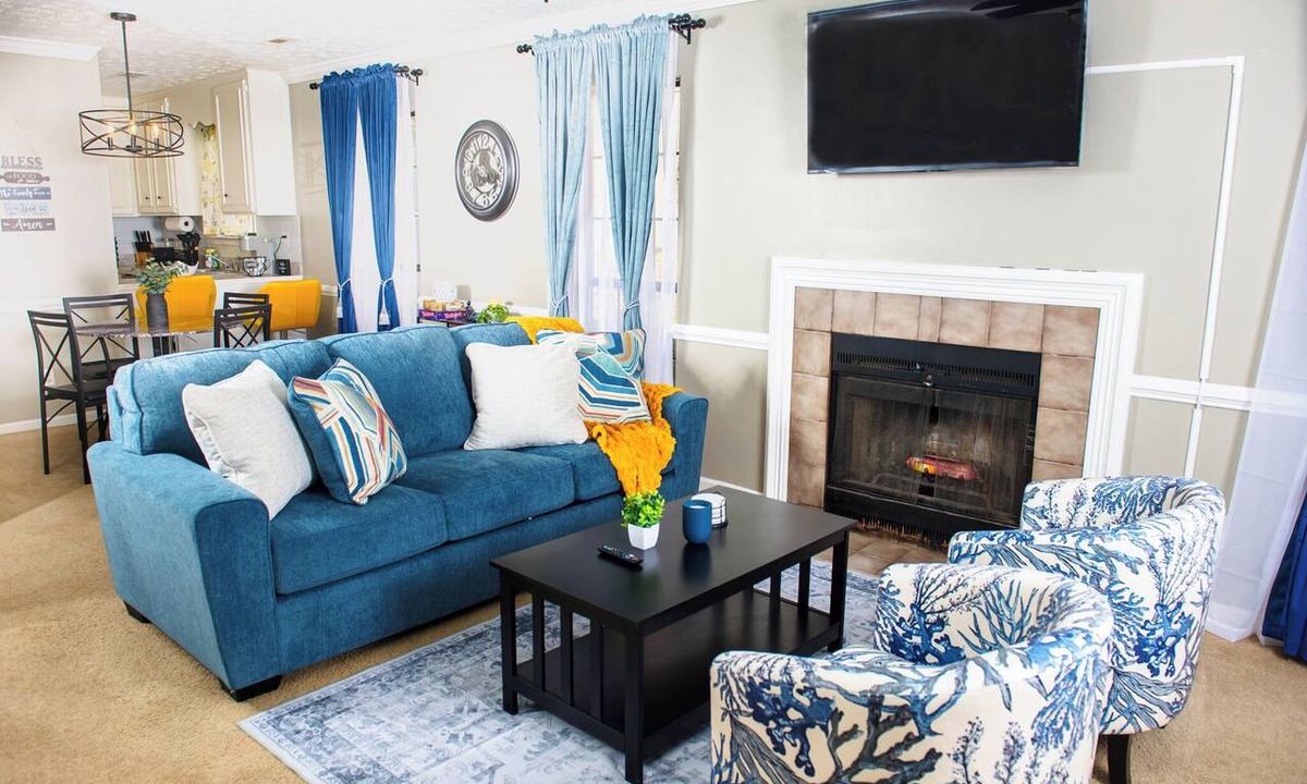 Gunter Afs Apartment | Stylish 2BR Retreat W/Fast Wi-Fi + Free Parking