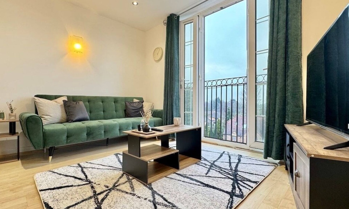 Doncaster Apartment | Stylish & Comfortable 2-Bedroom Flat