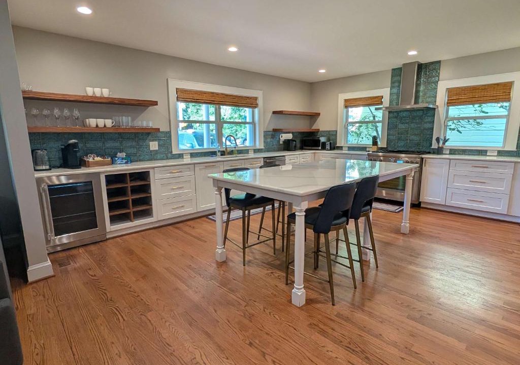 Durham House | Stylish Durham Retreat - Walkable Sleeps 6