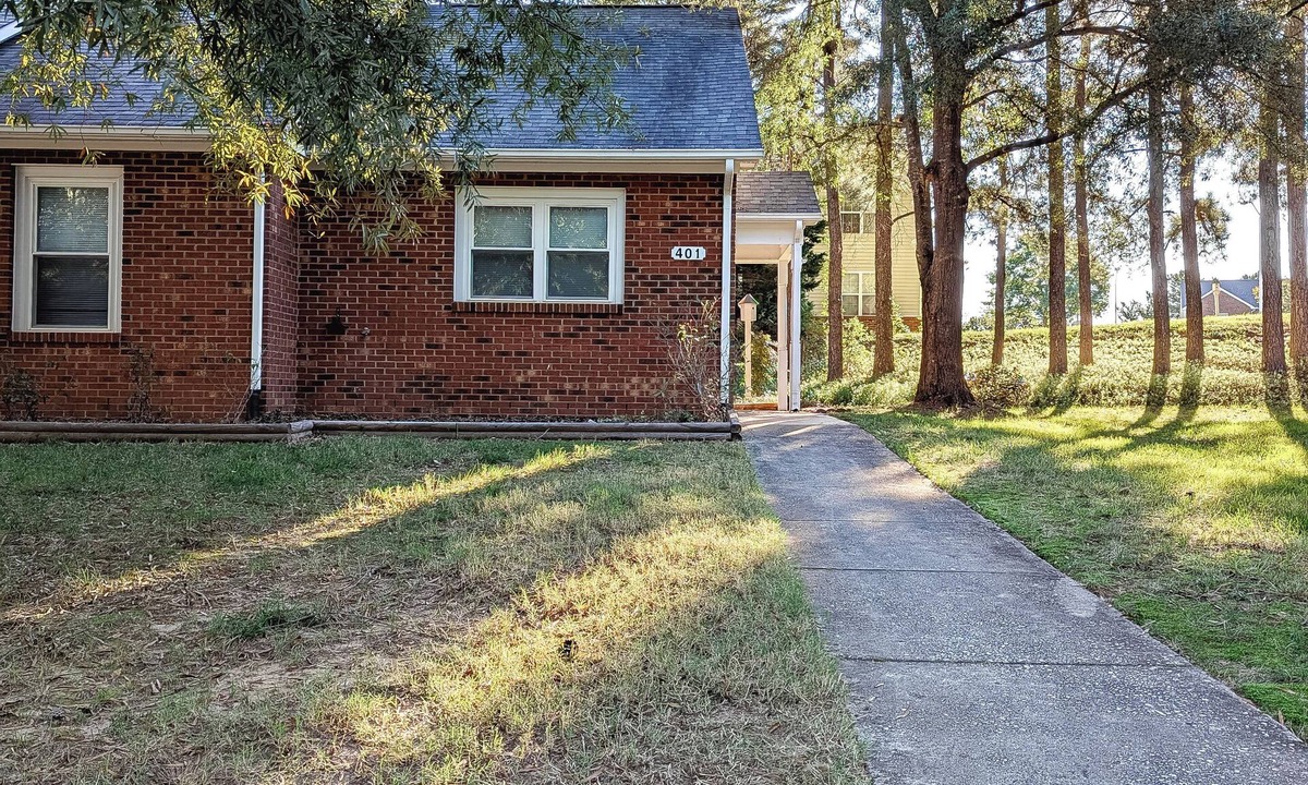 Cary House | Stylish One-Level Near RDU - Cozy & Modern