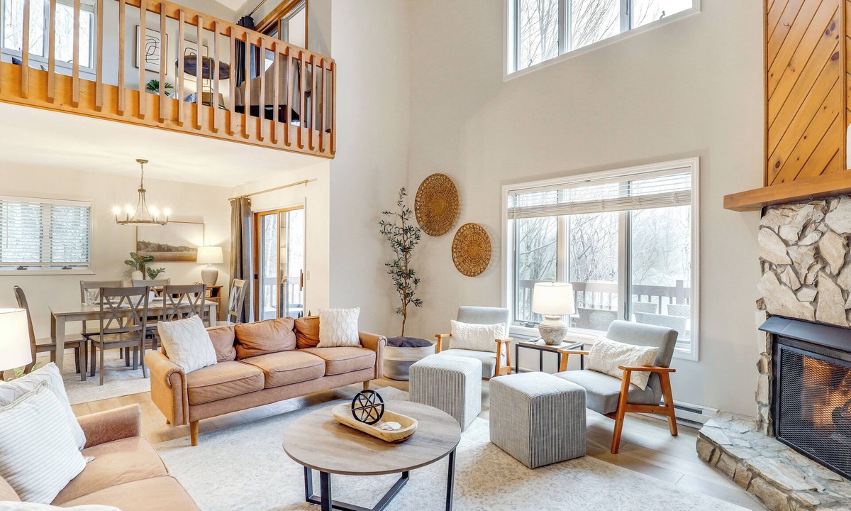 Sugar Mountain House | Sugar Mtn: Townhome w/Hot Tub: ‘Sugarcane Chalet'